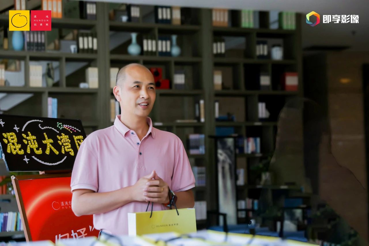 亚洲国产精品无码AV久久久