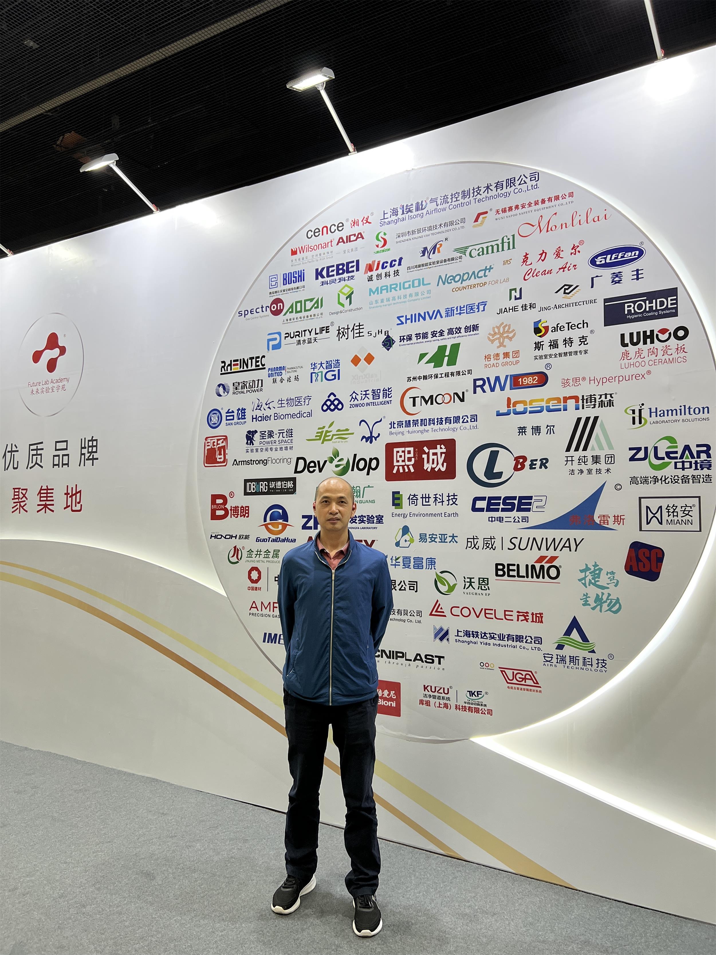 亚洲国产精品无码AV久久久